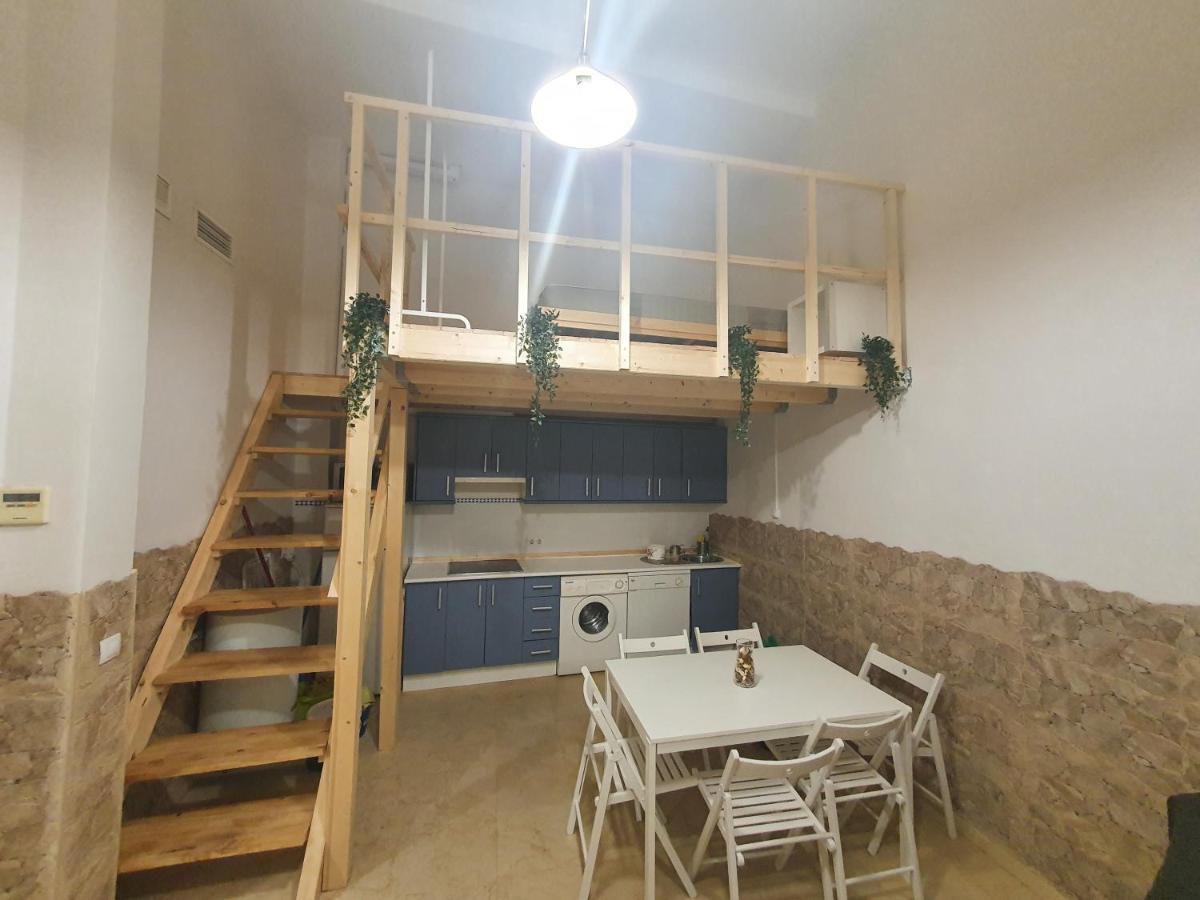Triana 143 - Wifi Appartement